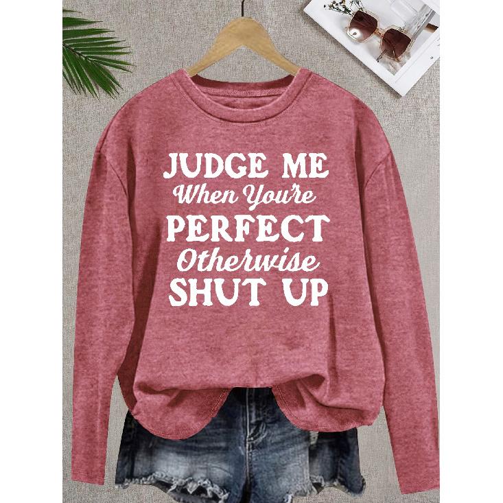 Elegantes, einfaches Rundhals-Langarm-T-Shirt mit Buchstabenprint für Damen, modisch und ideal für den Weg zur Arbeit, für alle Jahreszeiten geeignet.