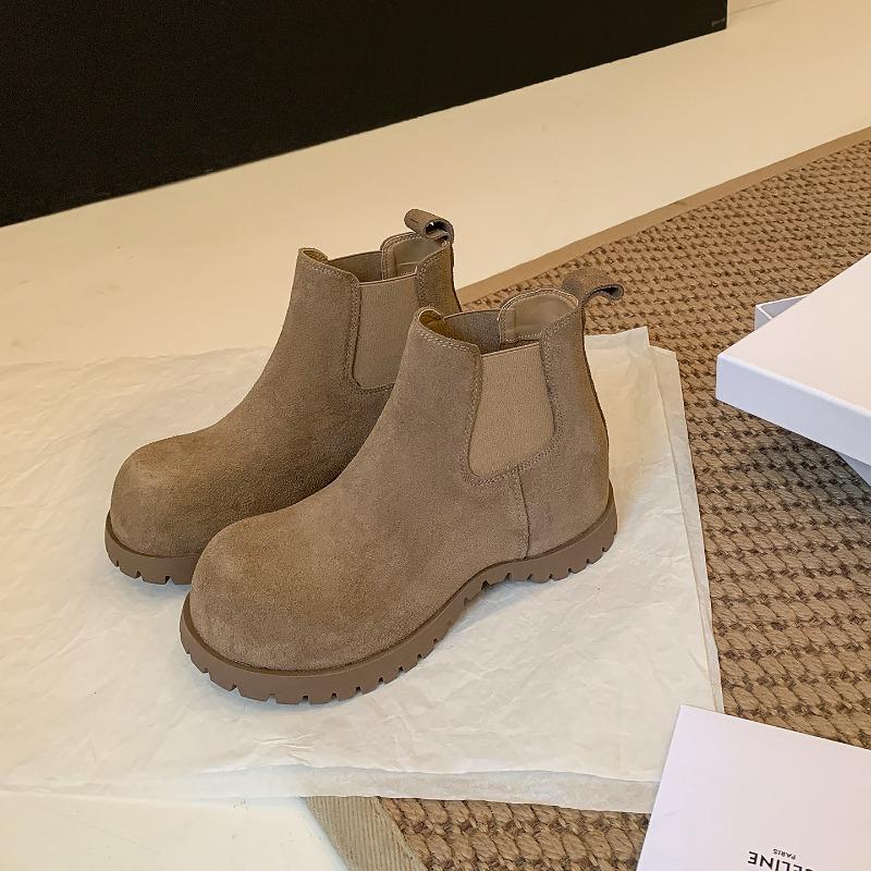 Cowhide version thick-soled inner height-increasing round-head Martin boots women's new retro matte leather versatile and thin Chelsea short boots