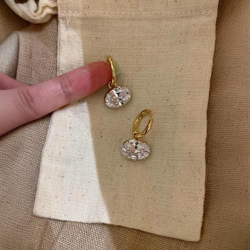 Čerstvé Elegantní Jednoduché Náušnice Visací High-End Módní Oválné Diamantové Náušnice Pro Ženy Vhodné Pro Denní Nošení Šperky Dárky