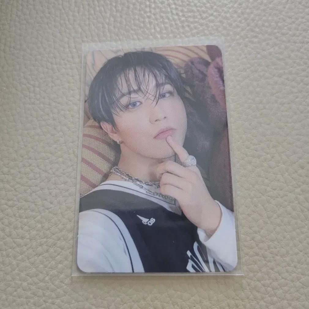 Straykids Karma Compact Pre-order Benefit 1