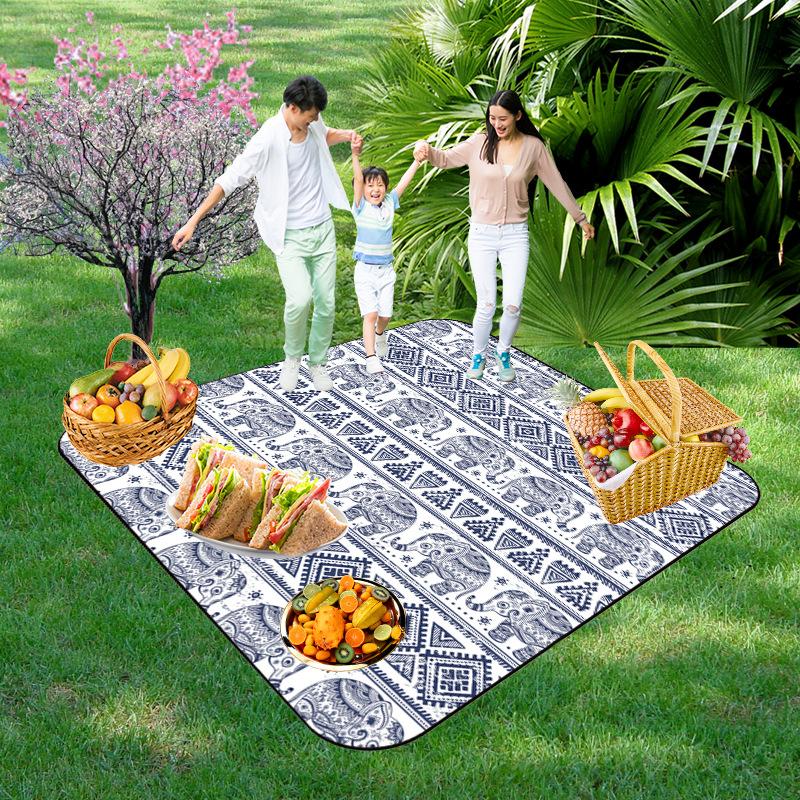 Picnic Blankets Extra Large, Waterproof Foldable Outdoor Beach Blanket,3-Layer Picnic Mat for Camping, Hiking, Travel, Park, Concerts