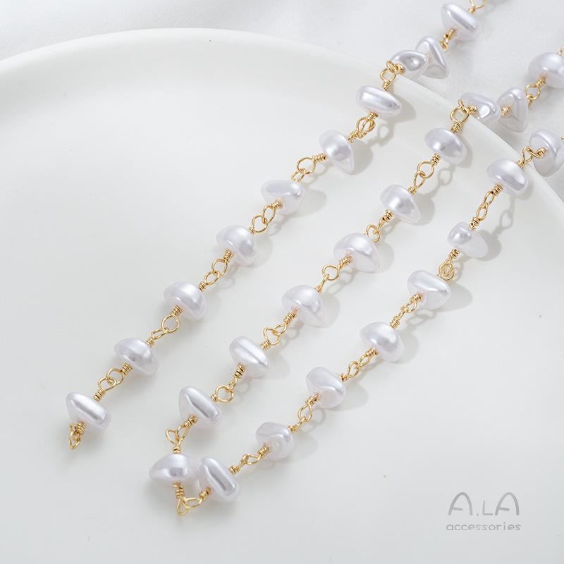 

Браслет из цепочки с жемчугом, заполненный золотом 14 карат, с неправильными персиковыми сердечками, пятиугольниками и ромбами для самостоятельной сборки