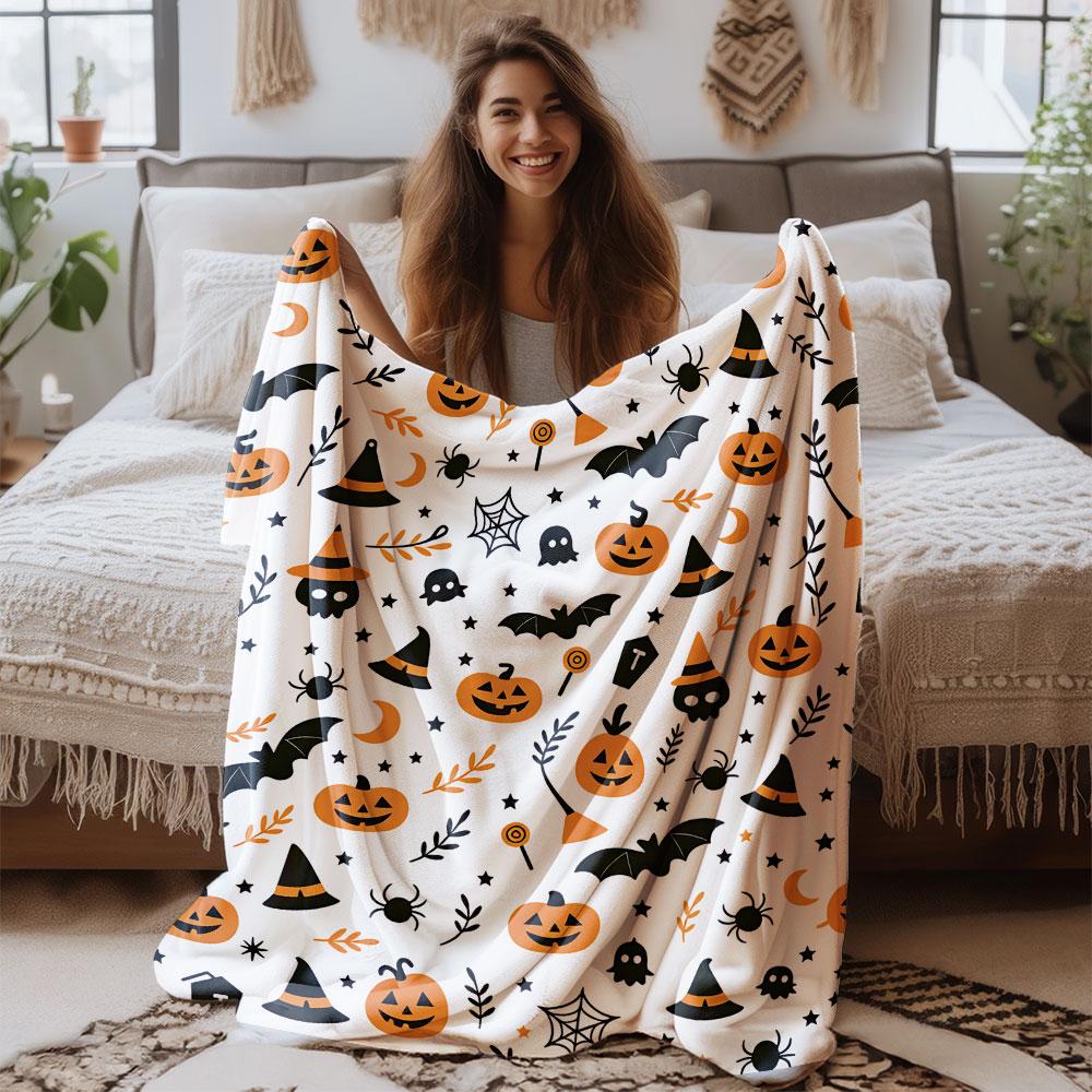 1pc Halloween pumpkin bat spider print flannel blanket, suitable for leisure sofas and naps during breaks at work.