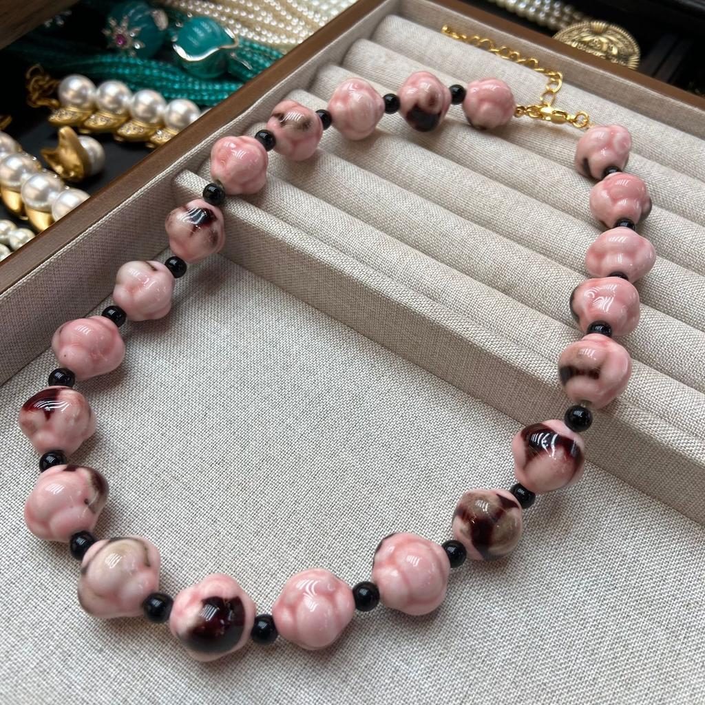 New Medieval Vintage Fashion Retro Design Old Material Pink Frog Skin Glazed Plum Blossom Necklace Beaded Earrings