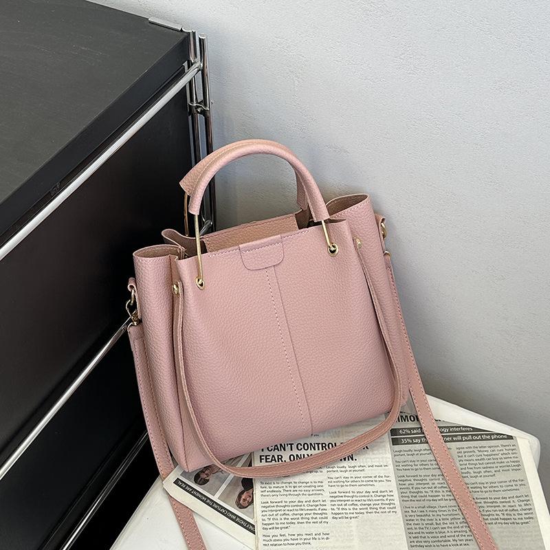 

2023 Niche Large Capacity Women s Crossbody & Handheld Bucket Bag - Summer Hot Style розовый