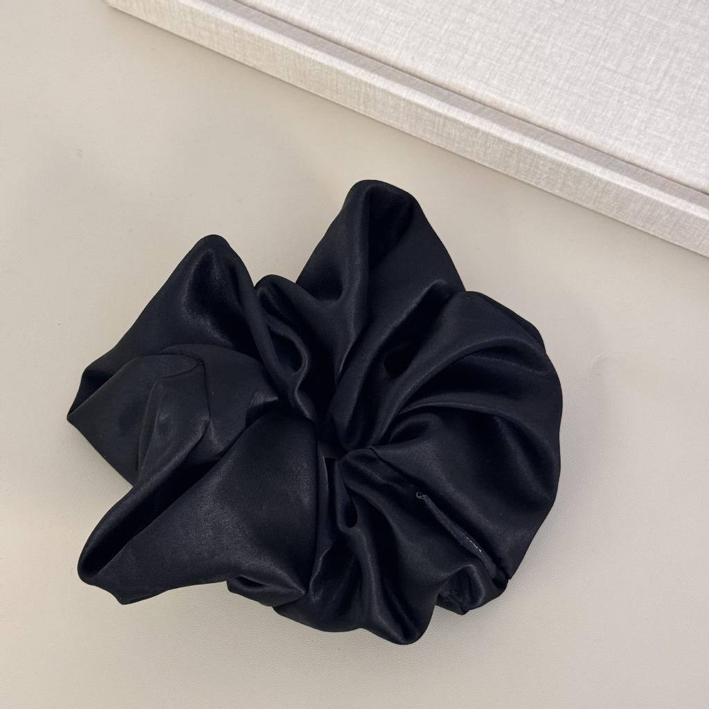 Chouchou en satin de haute qualité Gros Intestin, Élastique à cheveux queue de cheval haut de gamme, Coiffure élégante et accessoires floraux