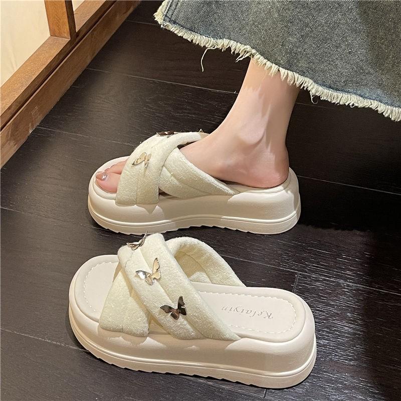 Летние новые женские модные босоножки-слайды на платформе с бантом ультрамягкие легкие универсальные и нескользящие верхняя пляжная одежда 40 2089₽