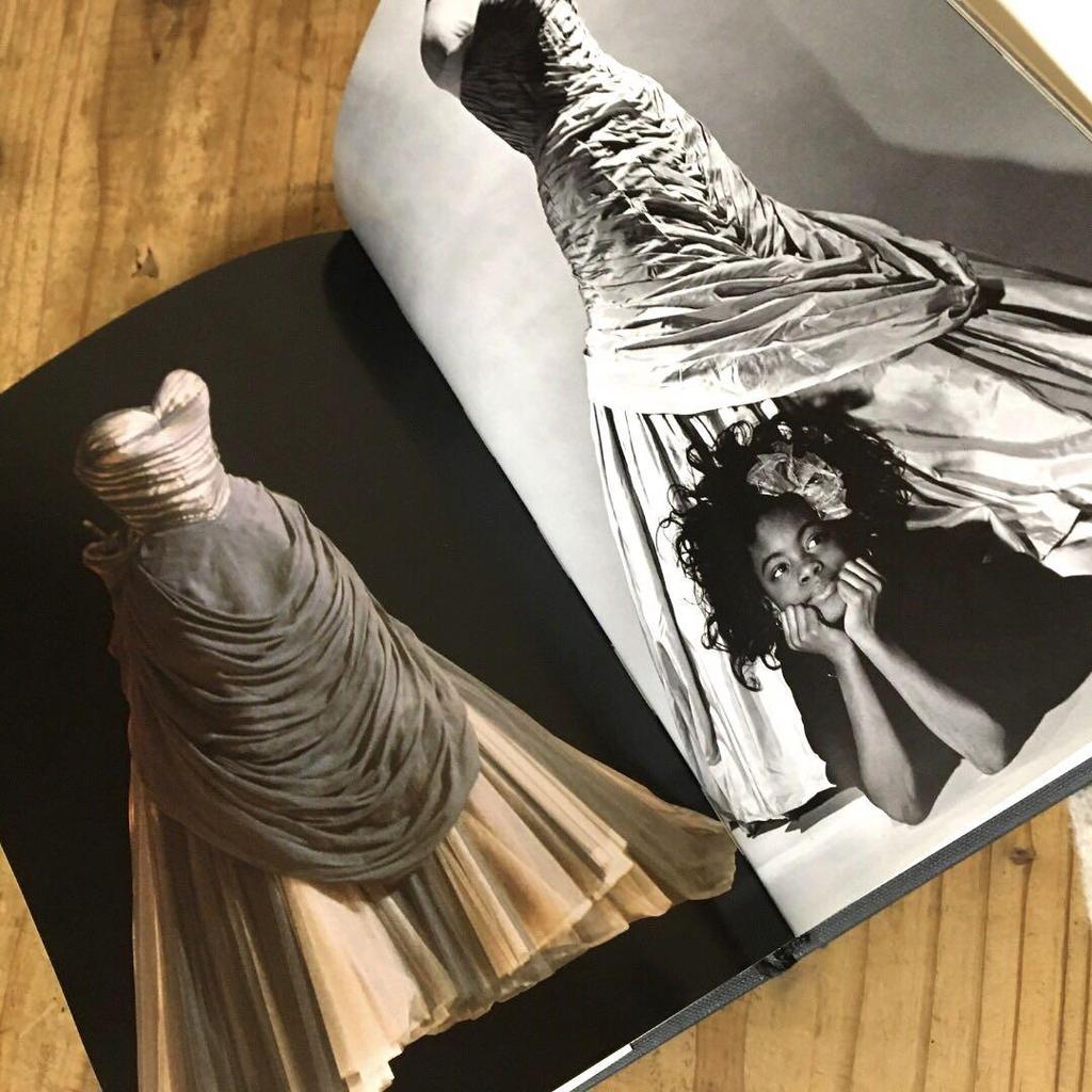 [USED] 20th century fashion masters works commentary Charles James designer