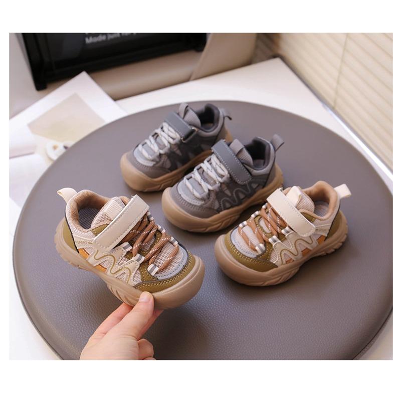 Autumn new students boys soft sole comfortable sports casual shoes Korean version of fashion versatile girls moral training shoes