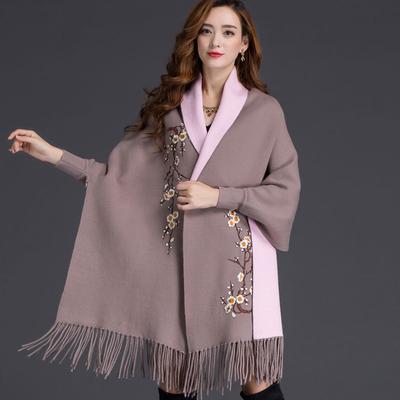 Vrouwelijke geborduurde vesten Wintertrui Dames Herfst Lange mouw Casual Dames Gebreid Kwastje Los
