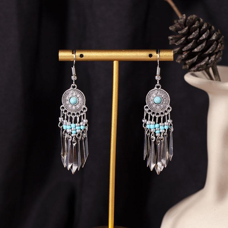 European, American and Bohemian Hollow Bead Fringed Earrings, High-end Retro Ethnic Style Earrings, Fashionable Long Earrings.