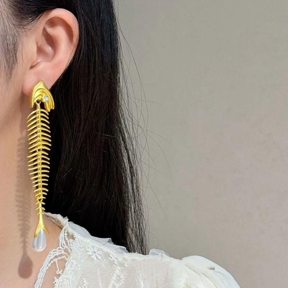 Punk Gothic Fischgräten-Perlenohrringe Fischgrätenförmige Hängeohrringe Übertriebener Ohrhänger Frauen