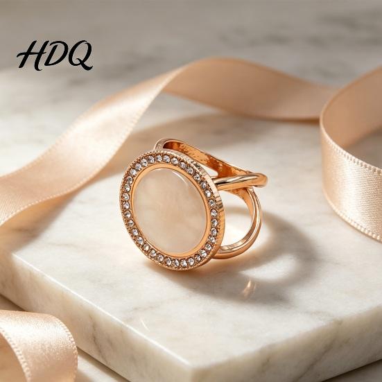 Scarf Ring Round Ring Sparkling Rhinestone Slide Decorative Non-slip Holder for Women Neckerchiefs Silk Scarves Shawls Shirts Elegant Accessory