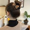 1 Stück Zopfklammer Acryl Wolle Gestrickte Schleife Haarkralle für Damen Fleischbällchen-Kopf Fixierendes Haarstyling-Werkzeug Haaraccessoires