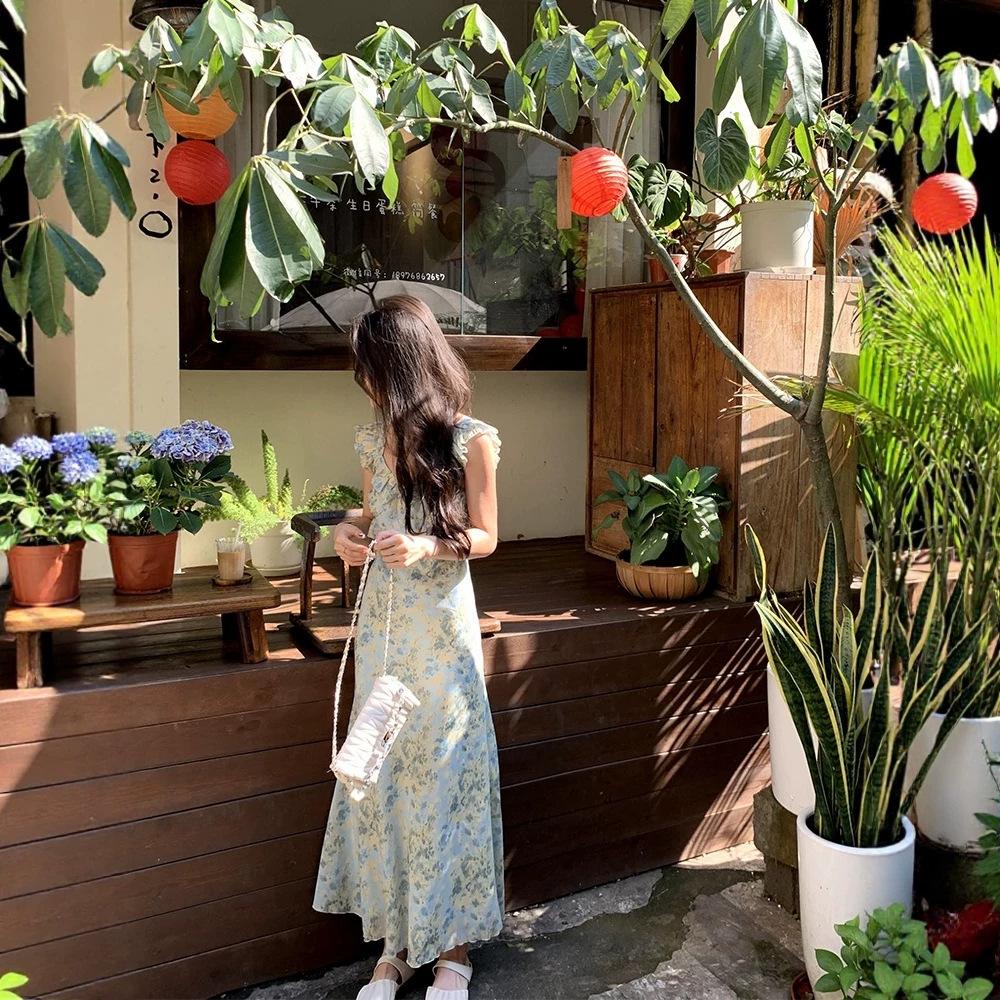 Sweet small flying sleeves floral dress gentle wind dress women's summer niche temperament slim ruffle edge a word long dress