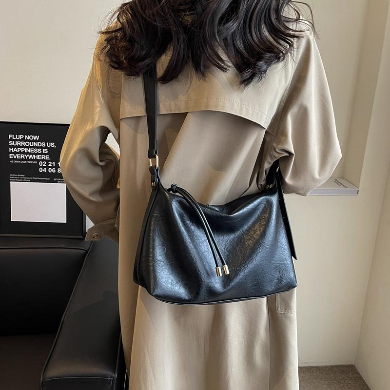 Solid Color Commuter Large Capacity Shoulder Bag Female Leather Crossbody Bag Underarm Dumpling Bag for Women