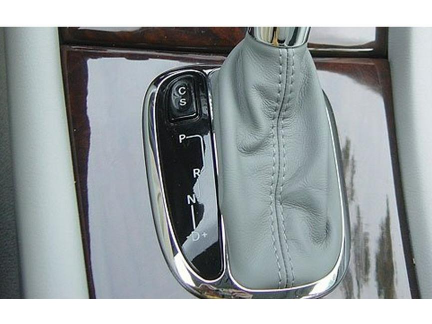 Compatible Mercedes-Benz C-Class W203 Gear Shift Lever Decor Ring - Silver Electroplated.