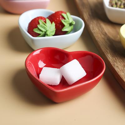 Nordic Heart Ceramic Dish Home Candy Fruit Plate Couple Heart Jewelry Plate Restaurant Seasoning Dish Tableware Kitchen Utensils