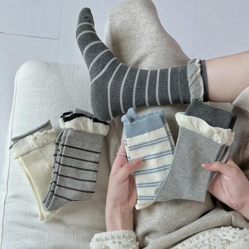Korean Style Striped Mid-Calf Breathable Cotton Socks for Women - Ballet Academy Design