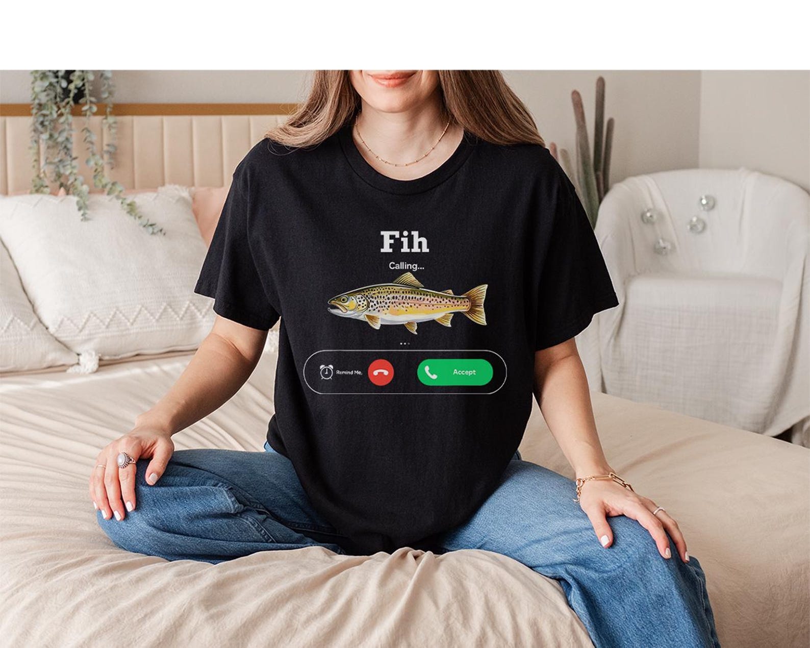 Fih Calling Remind me Message Decline Accept Phone Call Fish T-Shirt,Fishing Meme Tee for Anglers XL