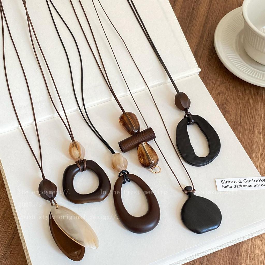 Retro Ethnic Heart Necklace: Wooden Flower Pendant Sweater Chain for Women