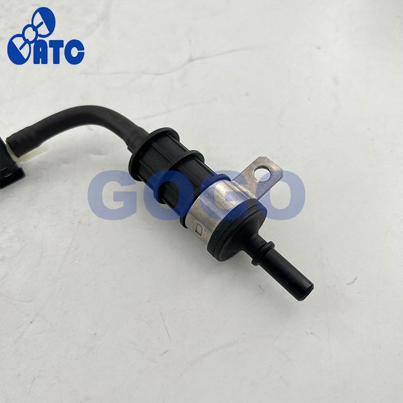 Fuel Injection Return Hose 8200894668 for Renault 2.0 DCI M9R 8200762577 8200596291 8200417884 Fuel Overflow Hose