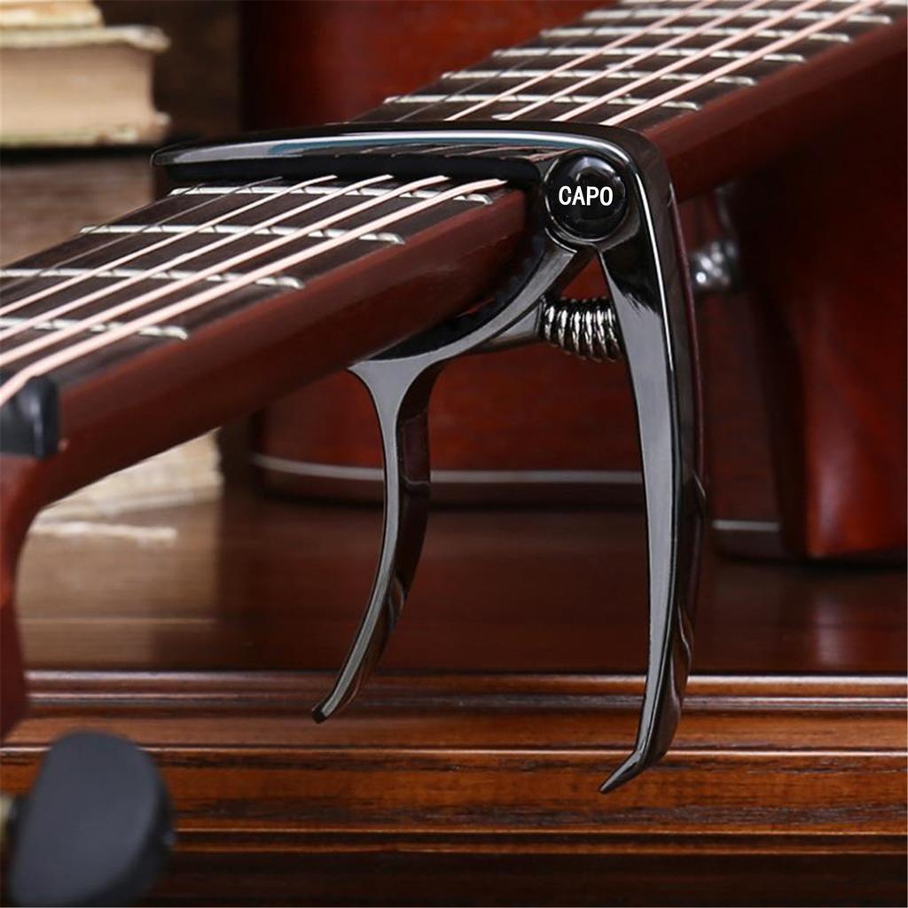 Capodastre de Guitare Métal 1 Pièce Alliage d'Aluminium Accordeur de Guitare Pince Déclencheur à Clé Professionnel Capodastre pour Instruments de Musique Acoustiques Électriques