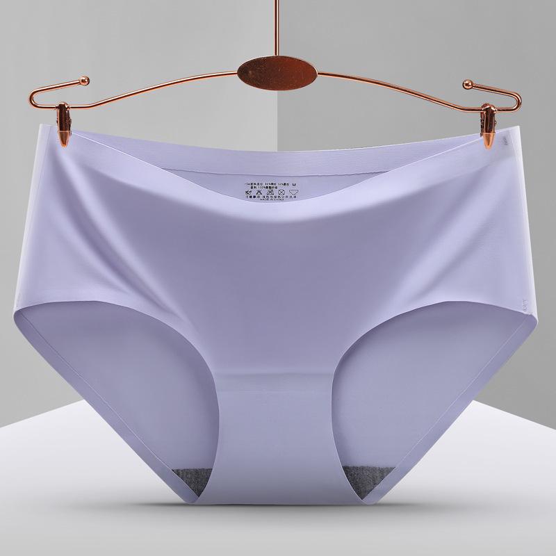 Breathable Women's Seamless Ice Silk Mid-Waist Briefs