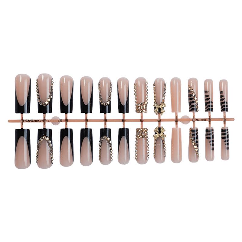 

Черные съемные накладные ногти с длинной трубкой и французским бриллиантом