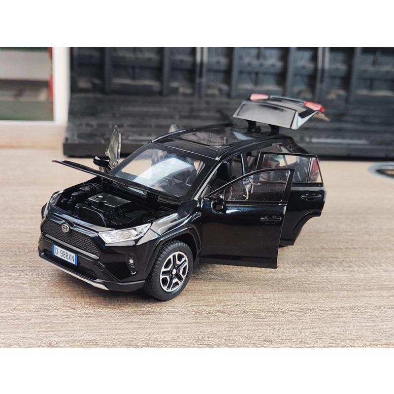 1/32 Toyota RAV4 SUV Alloy Car Model Diecast Metal Toy Vehicles Car Model High Simulation Sound and Light Collection Childrens Toy Gift