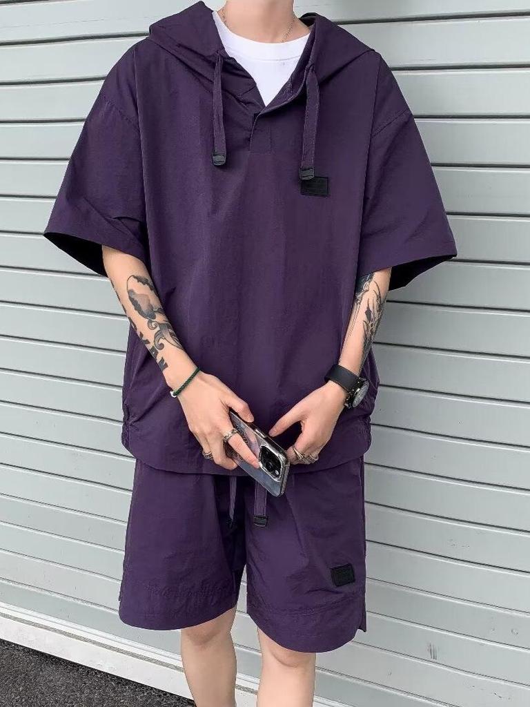Men's Trendy Casual Two-Piece Set: Light Hooded Short Sleeve & Shorts.