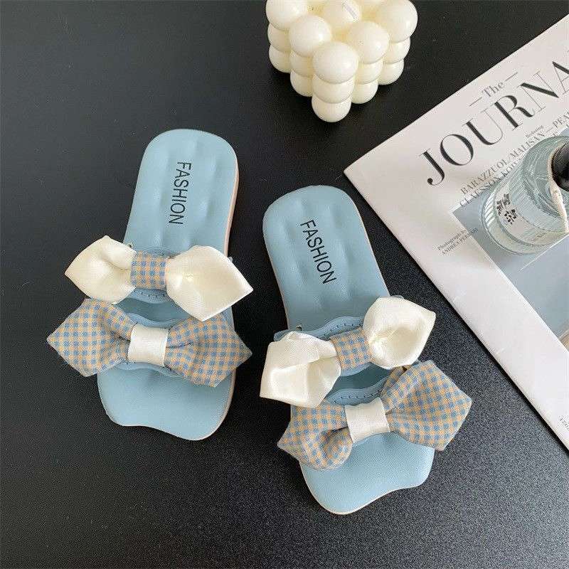 Girls slippers summer indoor and outdoor sandals baby little girl foreign style Korean version soft sole non-slip classmate children princess