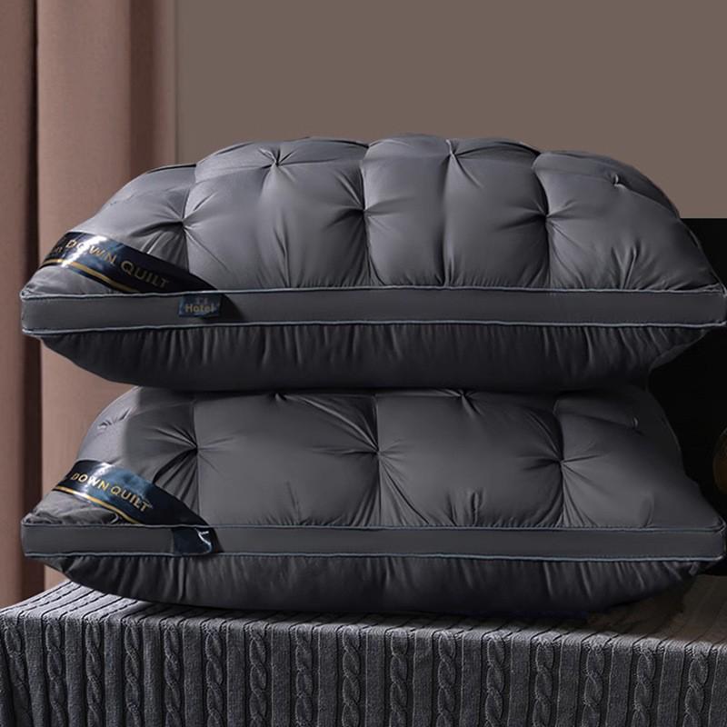 Hilton Twist-Muster Federseide Nackenstützkissen Medium Pillow (900g) + Bag dunkelgraue