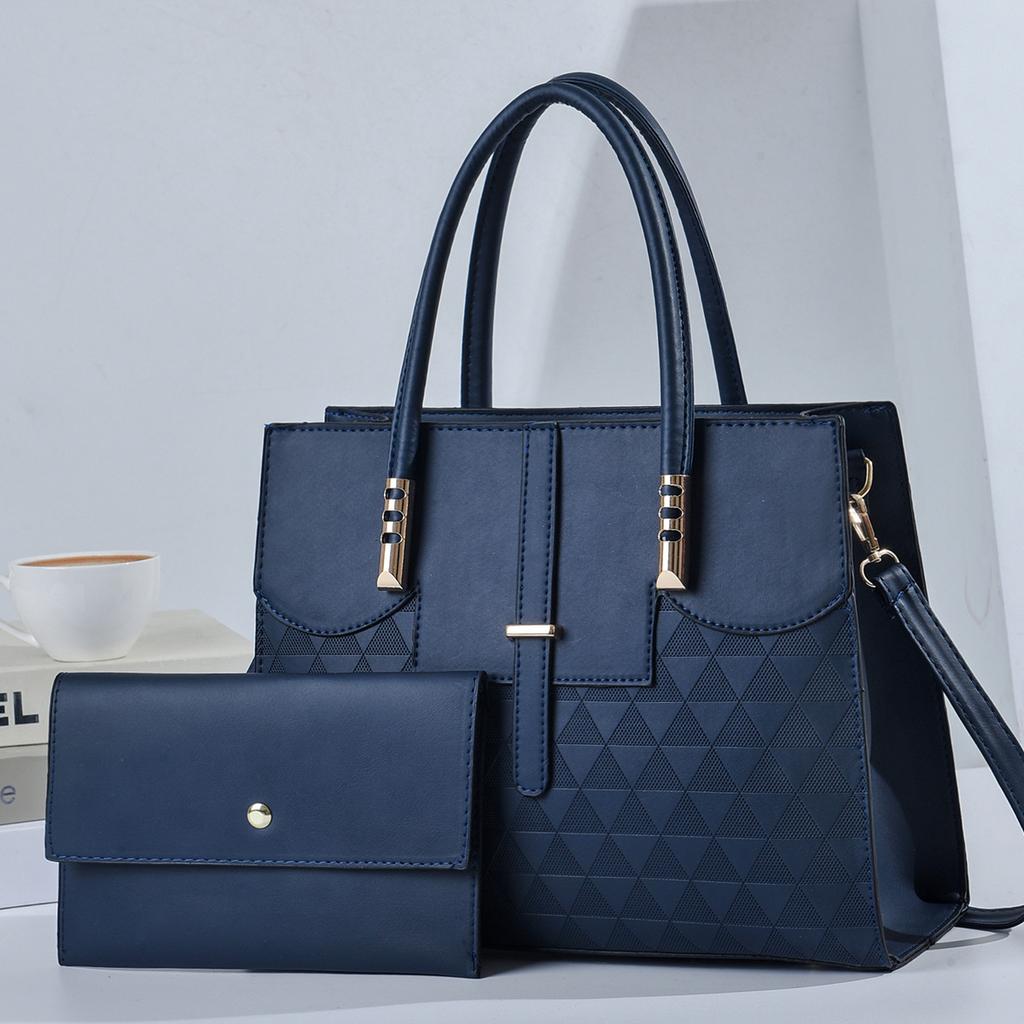 2026 New Women's Bag Fashion Versatile Casual Simple High-end Shoulder Crossbody Light Luxury Niche