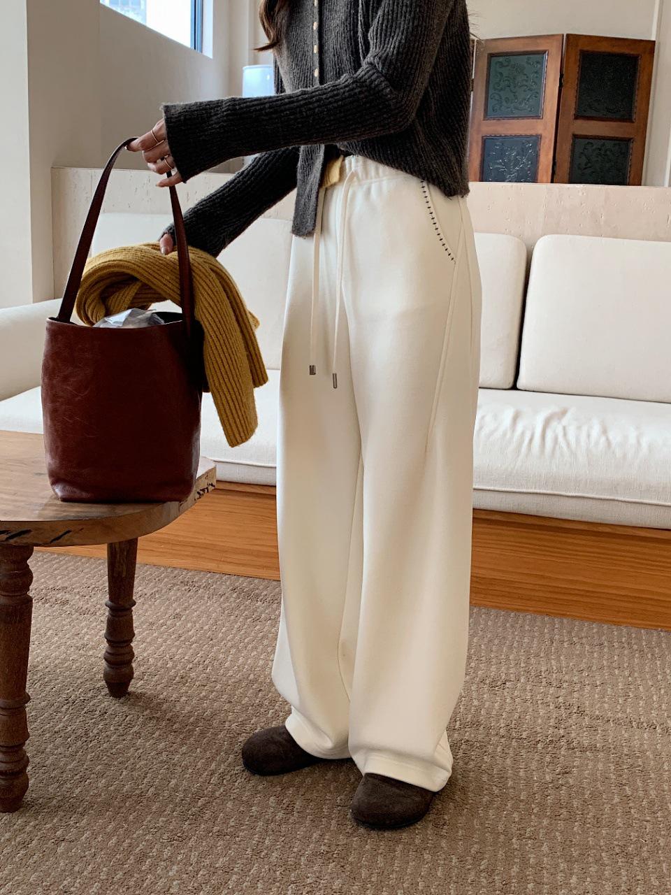 

Fluffy Moon Jacquard Woolen Pants - Embroidered, Elastic Waist, Thick & Warm for Autumn/Winter Small (90-105 lbs) кремовый/белый