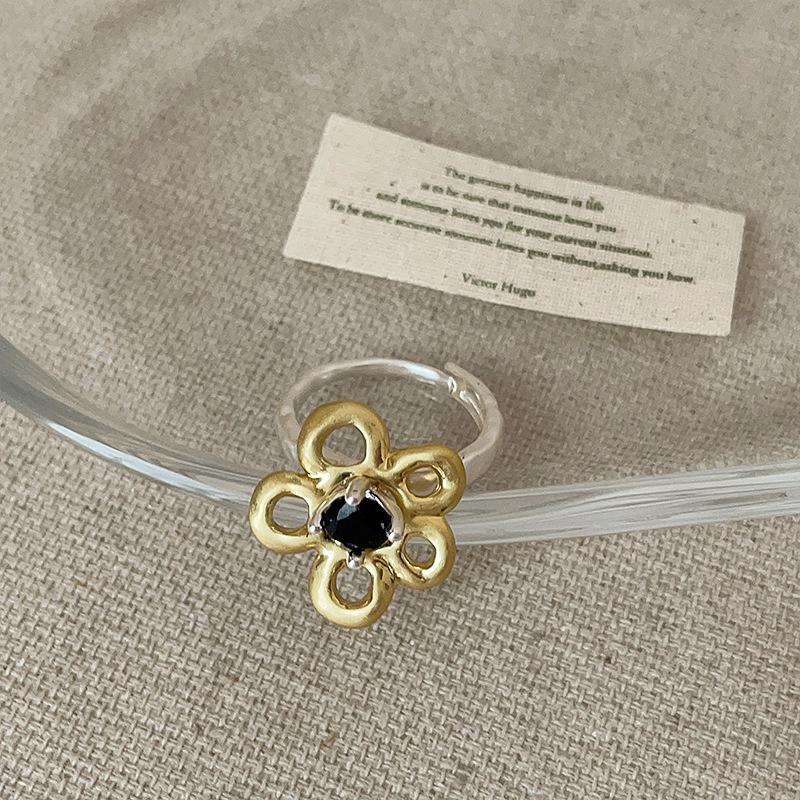 Women Silver Plated Hollow Flower Rhinestone Adjustable Cocktail Ring resizable золотой