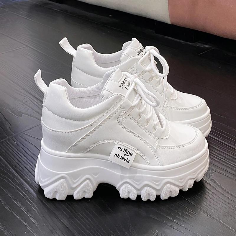 

Fashion Dad s shoes women s 2025 Spring and Autumn new fashion lace up sports and leisure shoes, Korean version student shoes 35