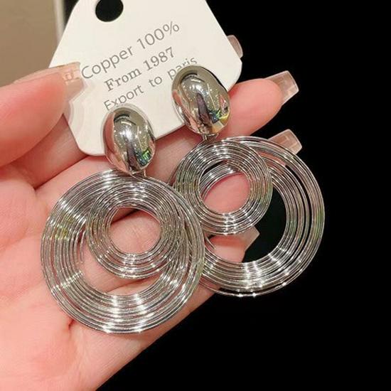 Retro High-End Metal Circle Earrings - Exaggerated Style