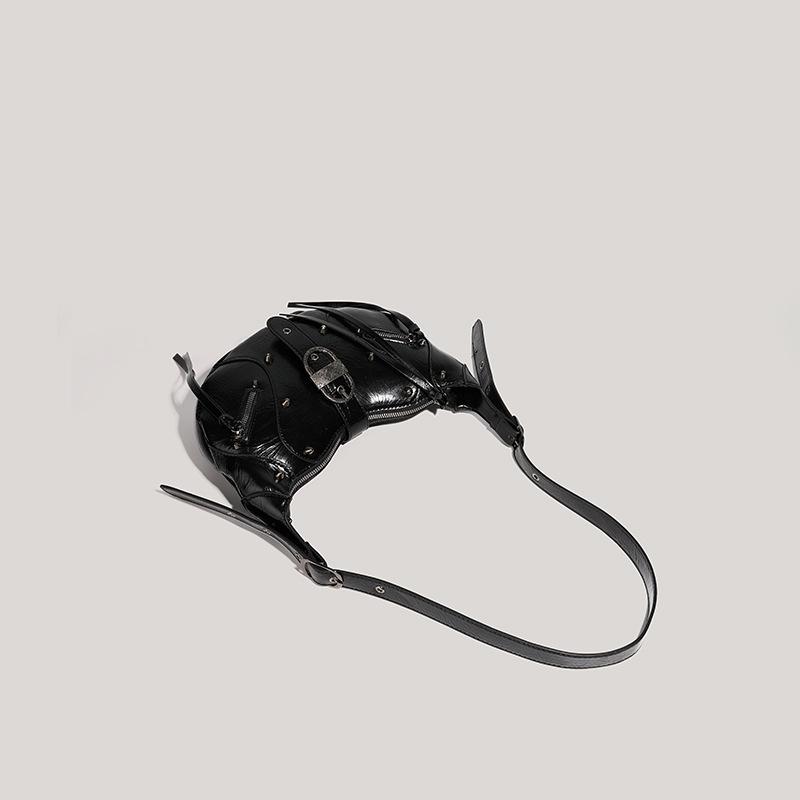 Oil wax leather bag autumn and winter new high-end versatile locomotive crossbody retro armpit bag