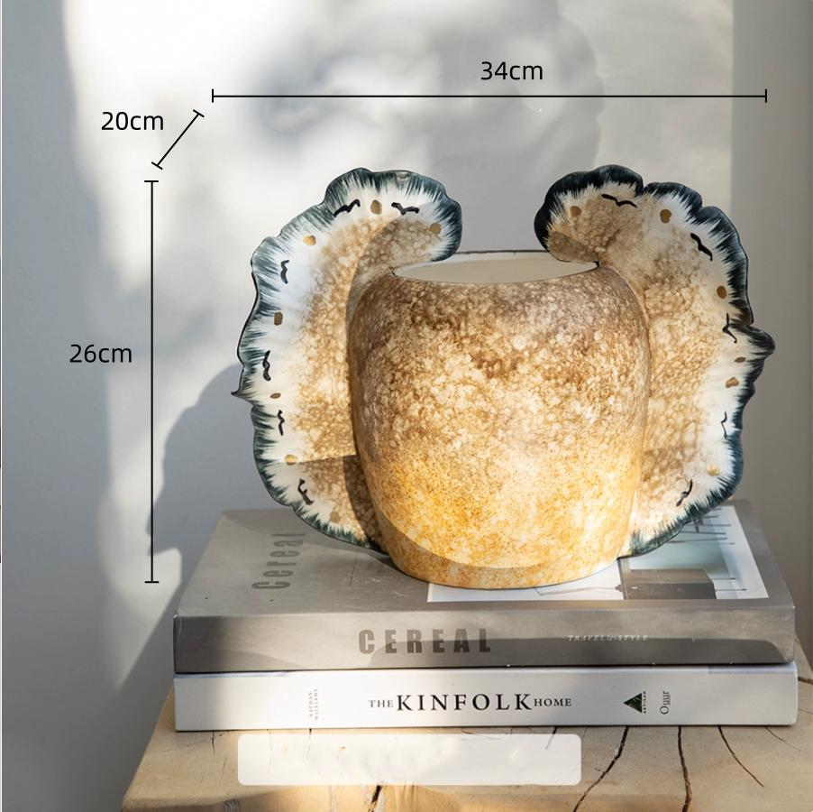 Creative Hand-painted Ceramic Vases Wavy Patterned Wings Ceramic Handicraft Floral Arrangement Accessories Home Decoration