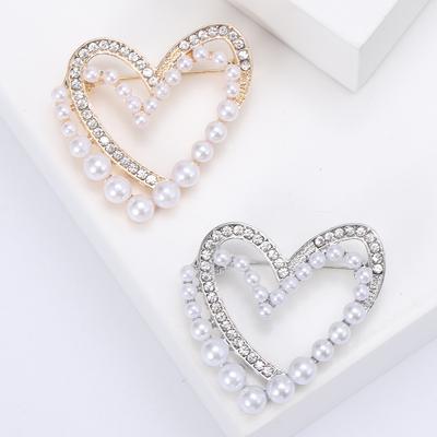 Schlichte, Mit Perlen Besetzte Diamant-Liebesbrosche, Hochwertige, Exquisite Herzförmige Anstecknadel, Modischer Mantel, Schal, Lichtabweisende Schnalle