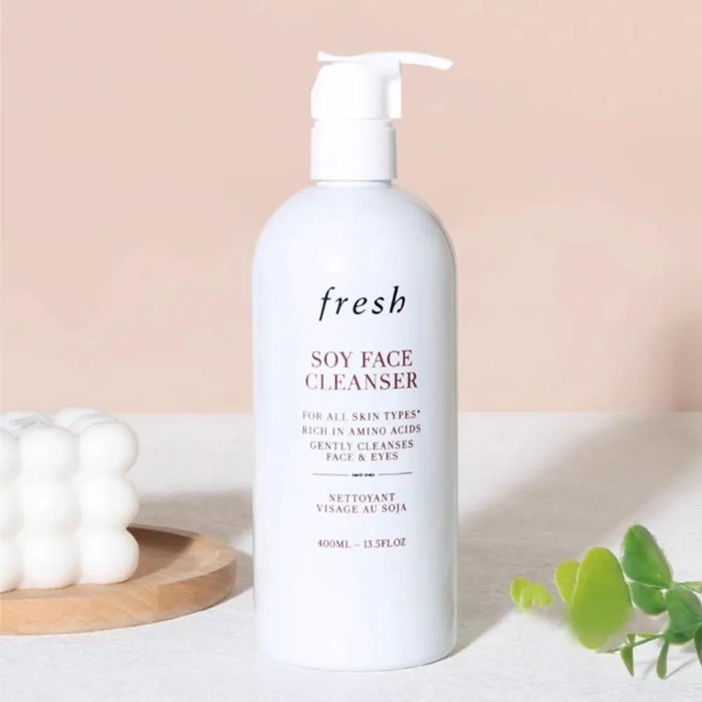 Fresh Soy Face Cleanser 400ml