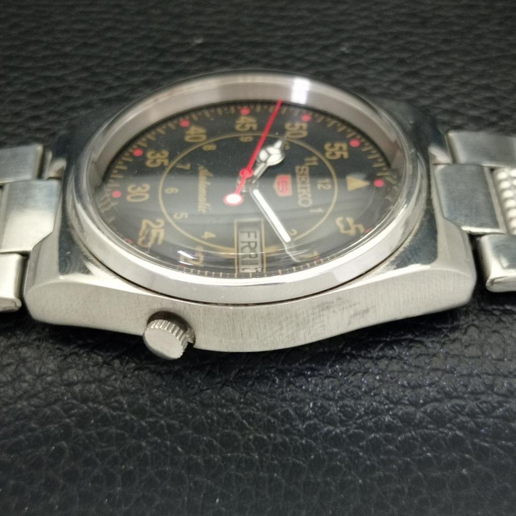 USED GENUINE VINTAGE SEIKO 5 AUTOMATIC JAPAN MENS BLACK DIAL WATCH a434297-2 R120-a434297