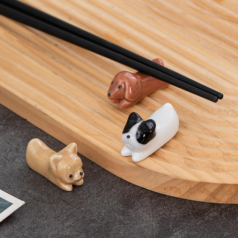 2pcs Cute Cartoon Dog Cat Ceramic Chopsticks Holder Chopstick Holder Stand Practical Fashion Chinese Kitchen Tableware Utensil