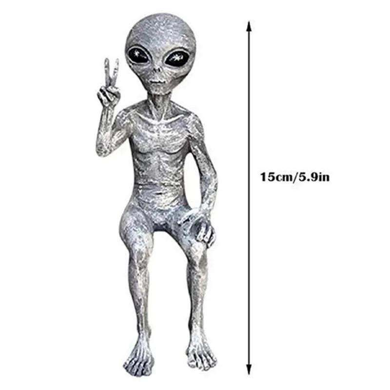 Outdoor Space Alien Ornaments Garden Resin Statue Figurine Home Decoration Gift Garden Yard Decoration Outdoor Miniatures