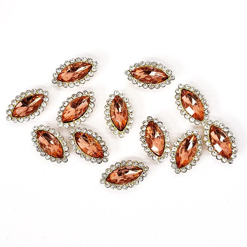 Hand-Sewn Rhinestone Sunflower Crystal Clasp DIY Clothing Accessory