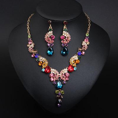 Elegantes Kristall-Edelstein-Halsketten- und Ohrring-Set für Bräute und Abendkleider