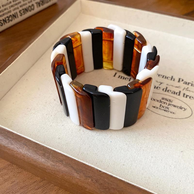 Minimalistyczna bransoletka z żywicy w kolorach gradientowych: Świeża, Słodka, Wszechstronna Bransoletka dla Kobiet