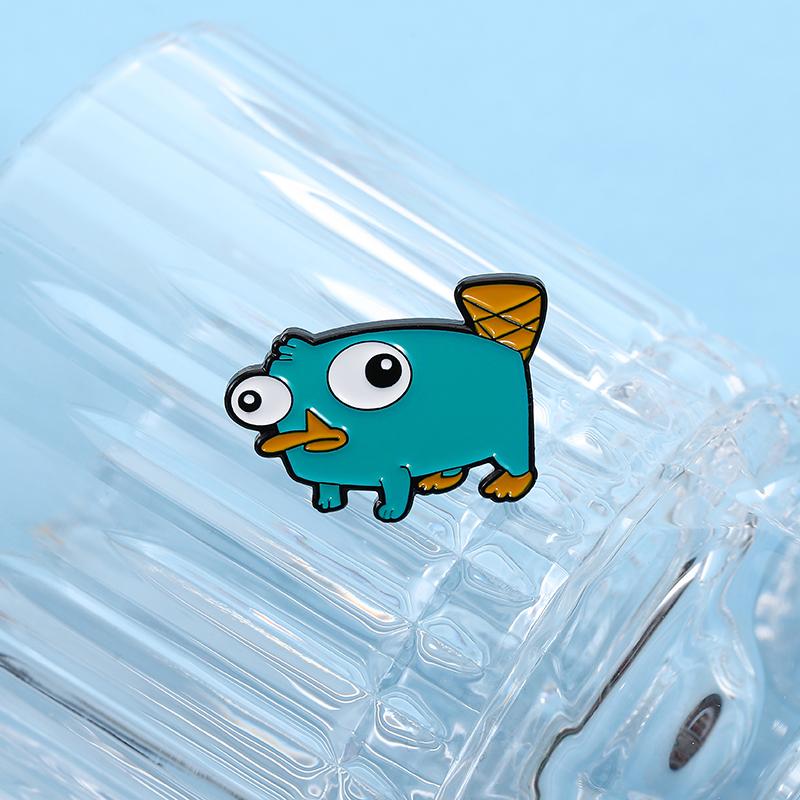 Smaltovaná odznáček Brož Platypus, Roztomilá kachní brož Z kresleného anime, Odznak na batoh, Zábavný šperk Dárek Pro přátele