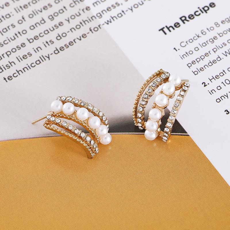 Trendy C-Shaped Faux Pearl and Diamond Stud Earrings